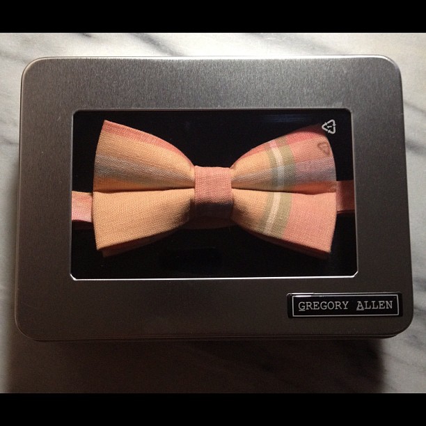 GAC : wedding bow tie : #madeincanada #bowties #gregoryallencompany #gac - via Instagram