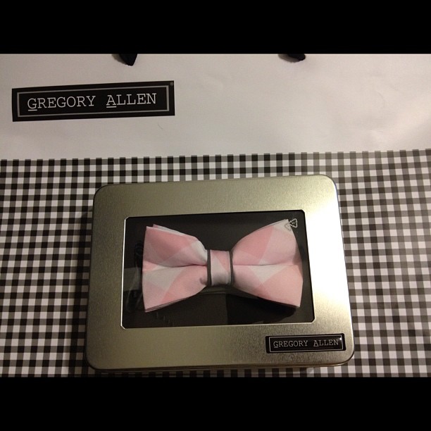 GAC :  wedding bow tie #wedding #gac #gregoryallencompany - via Instagram