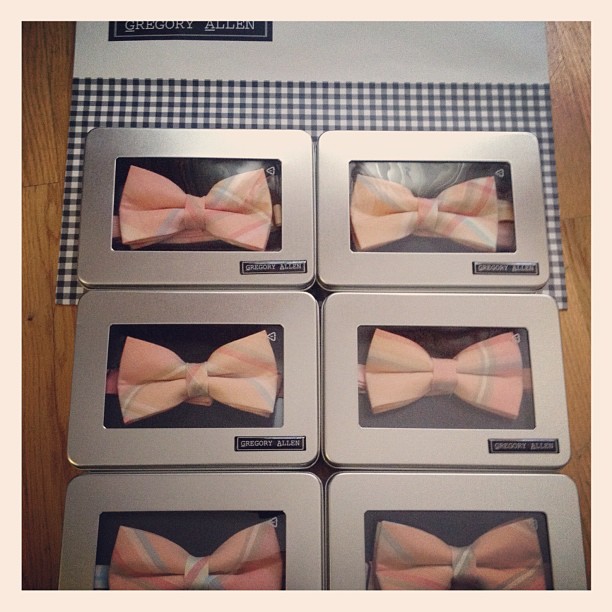 GAC : wedding bow ties.. Another happy customer :) #gac #bowties #gregoryallencompany #wedding - via Instagram