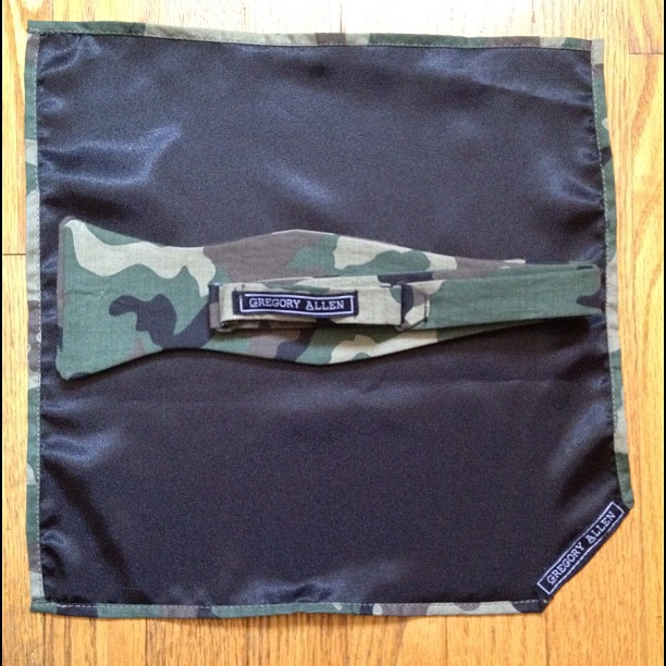 GAC : camouflage bow tie / pocket square #amazing #mens #gac #gregoryallencompany #bowtie #pocketsquare #madeincanada - via Instagram
