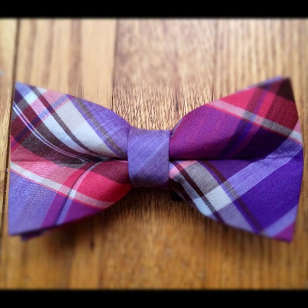 GAC : men's bow ties coming soon- big it up / brimz spring 2013 #spring2013  #gregoryallencompany #gac #bowtie #bigitup #brimz #toronto - via Instagram
