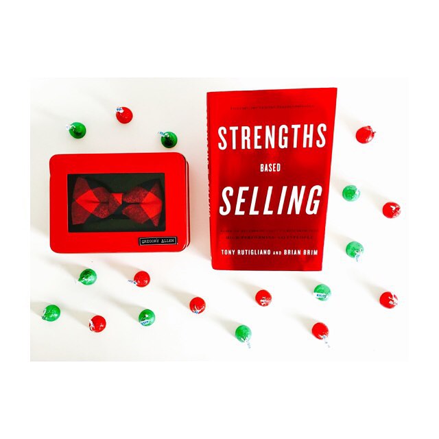 Favourite reads of the month:Strengths Based Selling by Tony Rutigliano and Brian Brim#strengthsbasedselling#greatbook#tonyrutigliano#brianbrim#bowties #gacbowtie  #toronto #gift #mensaccessories #madeincanada #mensstyle #coolbowties  #collection #fashionbloggers  #necktie #suitandtie #mensfashionbloggers #fashionblog #gentlemen #gq #menswear #hipsters  #holidays - via Instagram