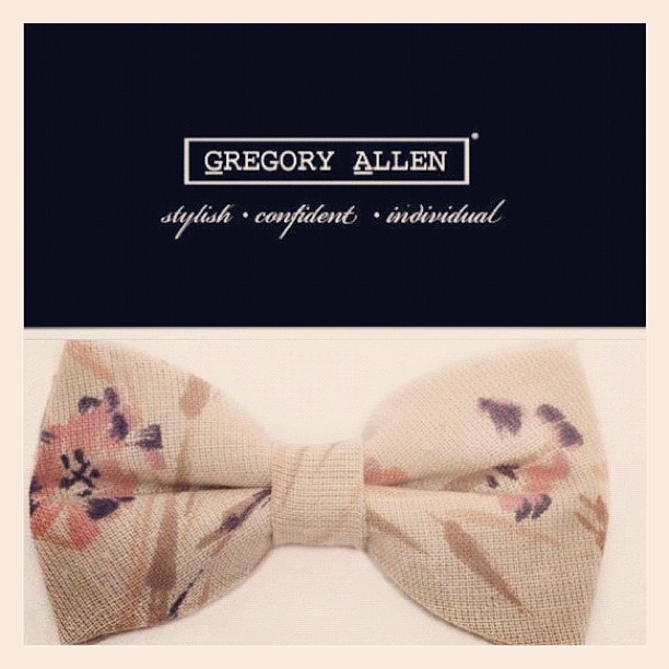 GAC : The Elizabeth bow tie … Coming soon spring2013 #womenwear #gregoryallencompany #gac #spring2013 #bowtie – via Instagram