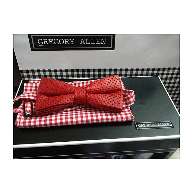The gift for him:  Bespoke graduation Red perforated leather  bow tie and pocket squareGregoryallencompany.com#bowtie #red #leather #pocketsquare #graduation #bespoke #leather  #gacbowtie  #toronto #gift #mensstyle #madeincanada #mensaccessories #mensstyle #womenstyle #motivation #coolbowties  #collection #fashionbloggers  #necktie #suitandtie #mensfashionbloggers #fashionblog #gentlemen #gq #menswear #hipsters  #concept #ootd #gentlemen – via Instagram
